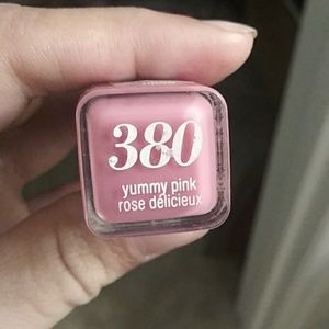 Covergirl yummy pink